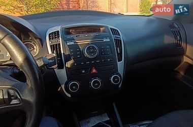 Универсал Kia Ceed 2012 в Вите-Почтовой
