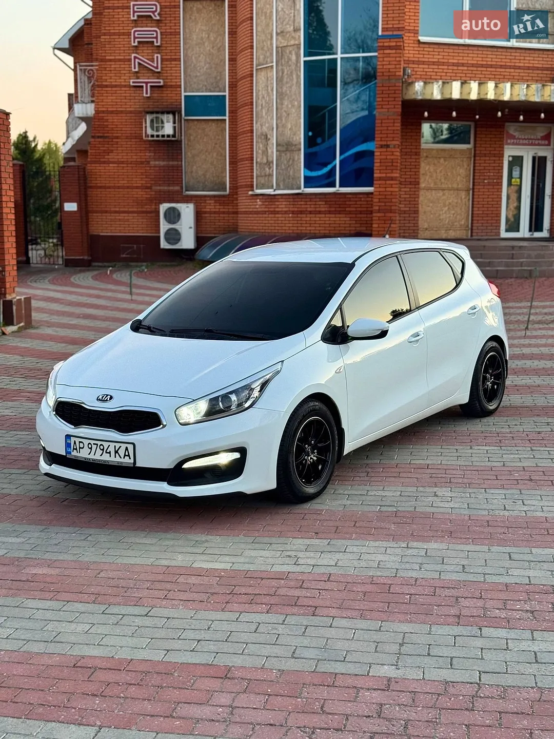 2018 Kia Cee'd - мініатюра 2
