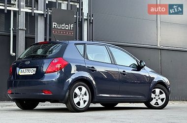 Хэтчбек Kia Ceed 2009 в Киеве