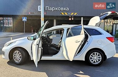 Універсал Kia Ceed 2016 в Києві