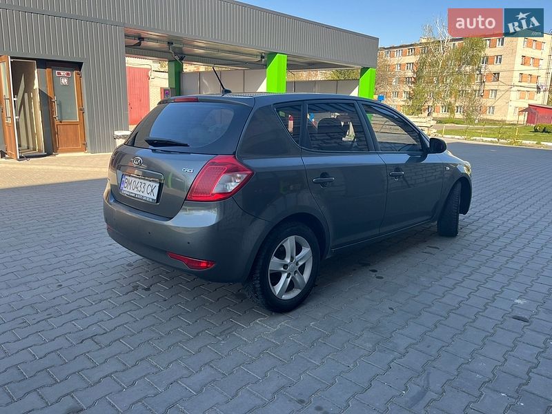 Хетчбек Kia Ceed 2011 в Ладижині