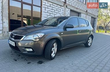 Хетчбек Kia Ceed 2011 в Ладижині