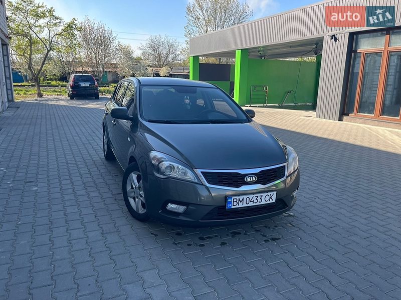 Хетчбек Kia Ceed 2011 в Ладижині