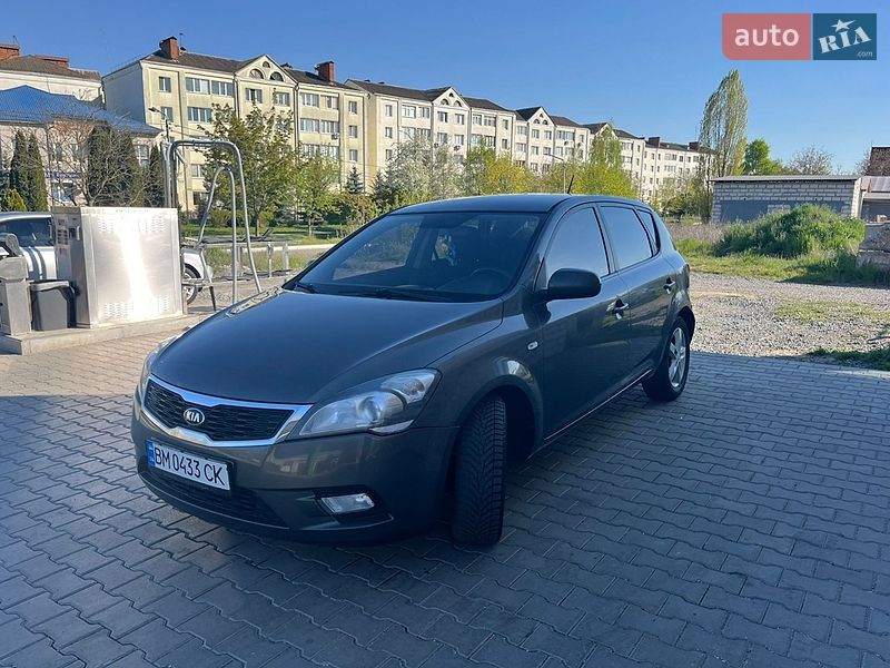 Хетчбек Kia Ceed 2011 в Ладижині