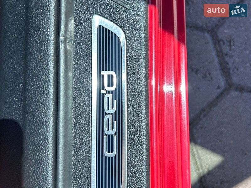 Хетчбек Kia Ceed 2017 в Івано-Франківську