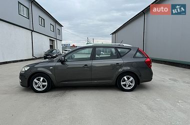 Универсал Kia Ceed 2011 в Виннице