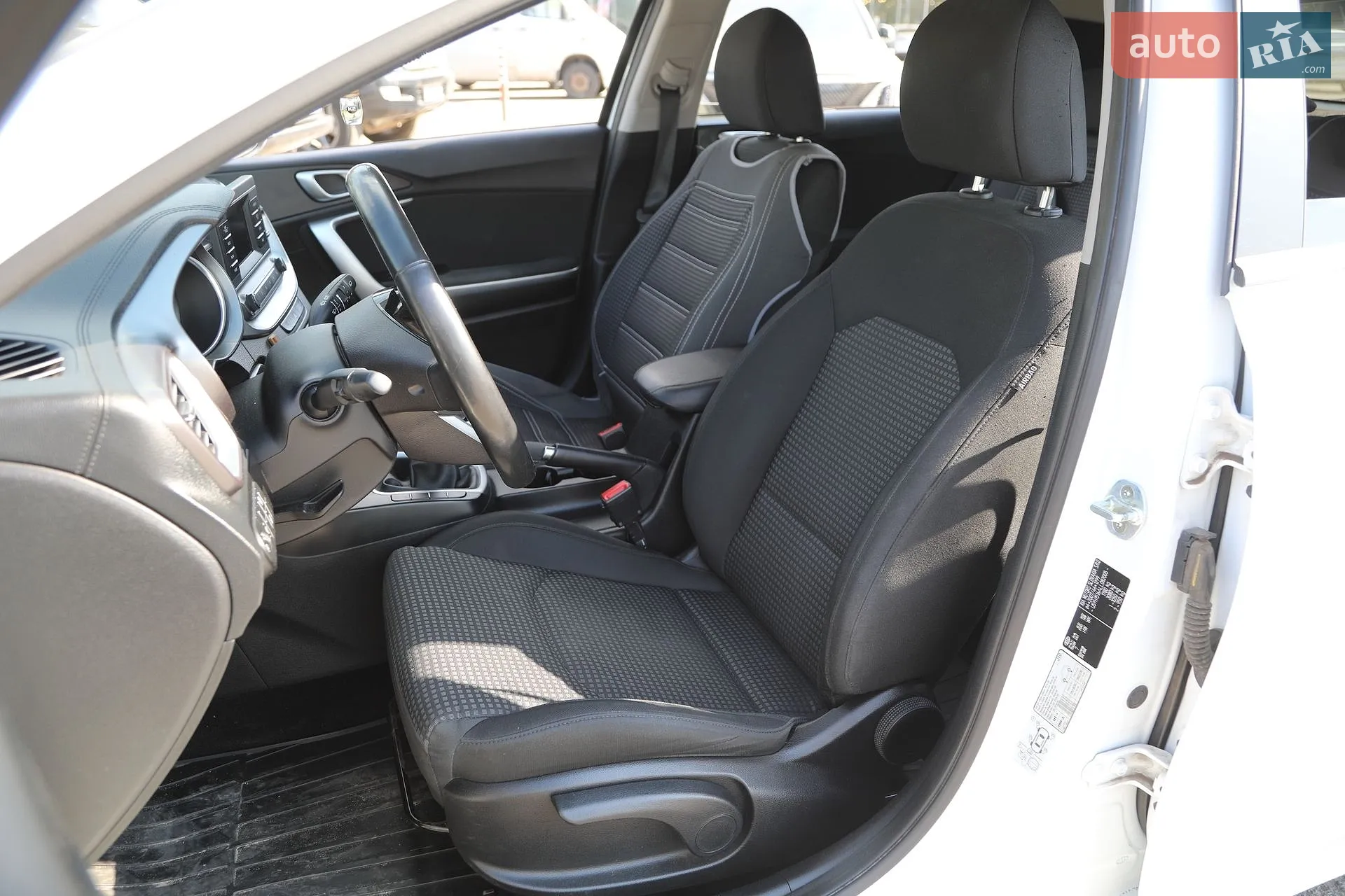2019 Kia Cee'd - мініатюра 11