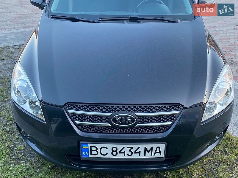 Хэтчбек Kia Ceed 2008 в Львове