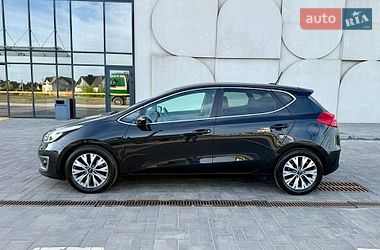 Хэтчбек Kia Ceed 2015 в Луцке