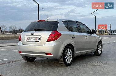 Хэтчбек Kia Ceed 2007 в Луцке