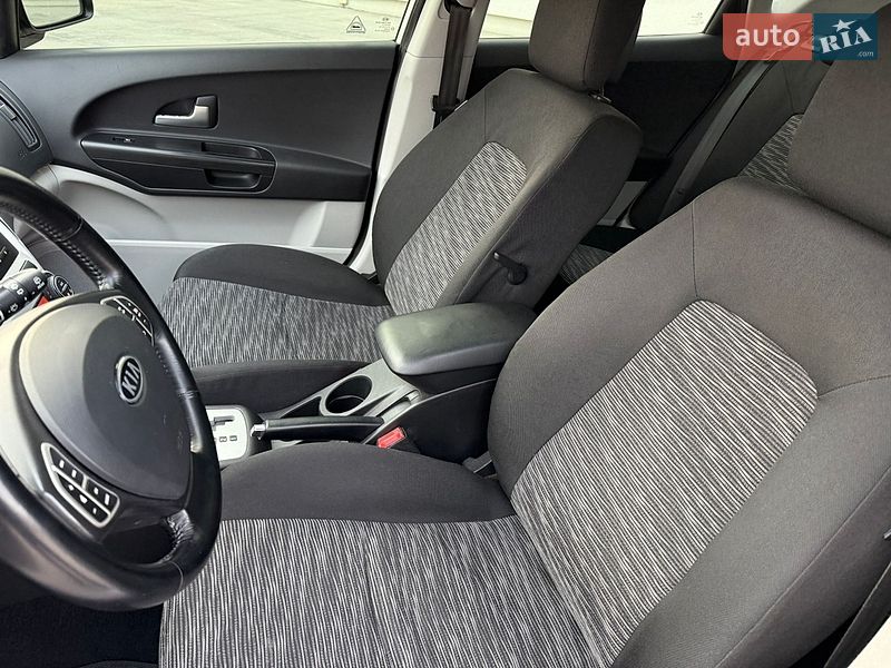 Хэтчбек Kia Ceed 2007 в Луцке