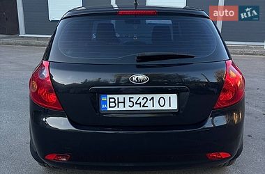 Хэтчбек Kia Ceed 2008 в Одессе