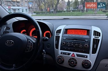 Универсал Kia Ceed 2007 в Запорожье