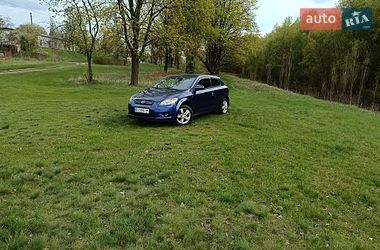 Хэтчбек Kia Ceed 2008 в Гребенке