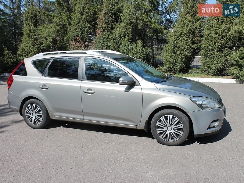 Універсал Kia Ceed 2010 в Черкасах