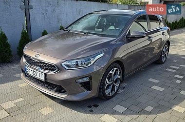Хэтчбек Kia Ceed 2019 в Сарнах
