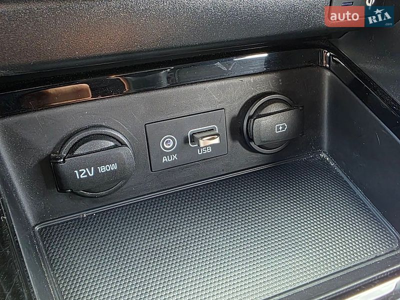 Хэтчбек Kia Ceed 2019 в Сарнах