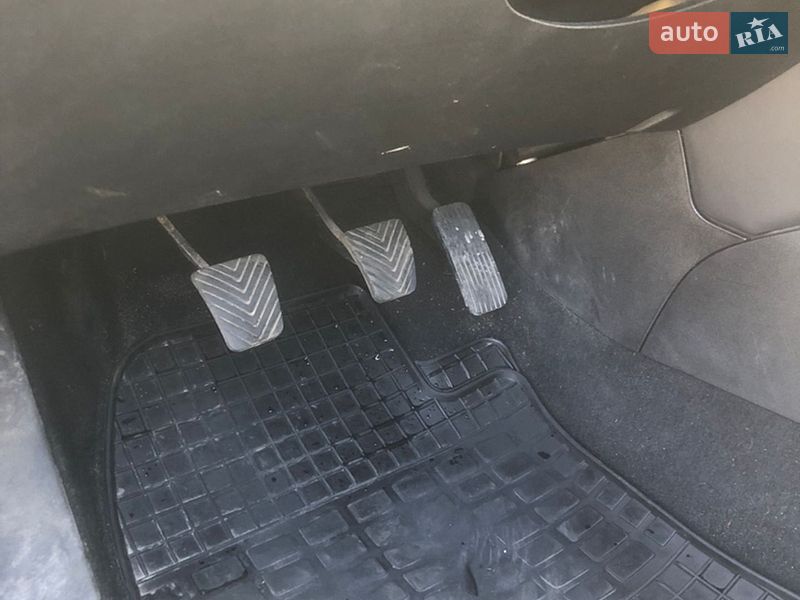 Хэтчбек Kia Ceed 2009 в Киеве