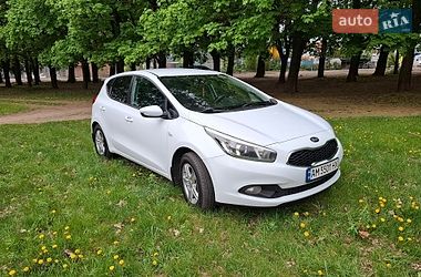 Хэтчбек Kia Ceed 2013 в Виннице