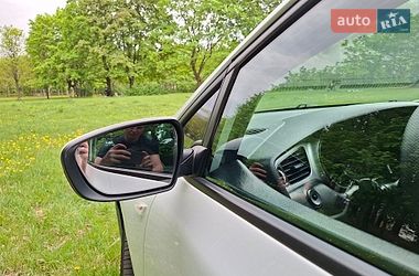 Хэтчбек Kia Ceed 2013 в Виннице