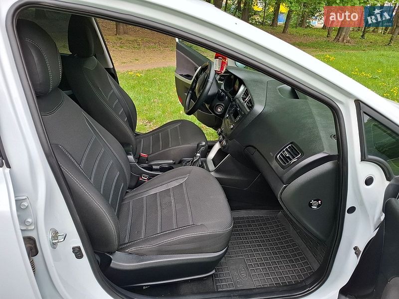 Хэтчбек Kia Ceed 2013 в Виннице