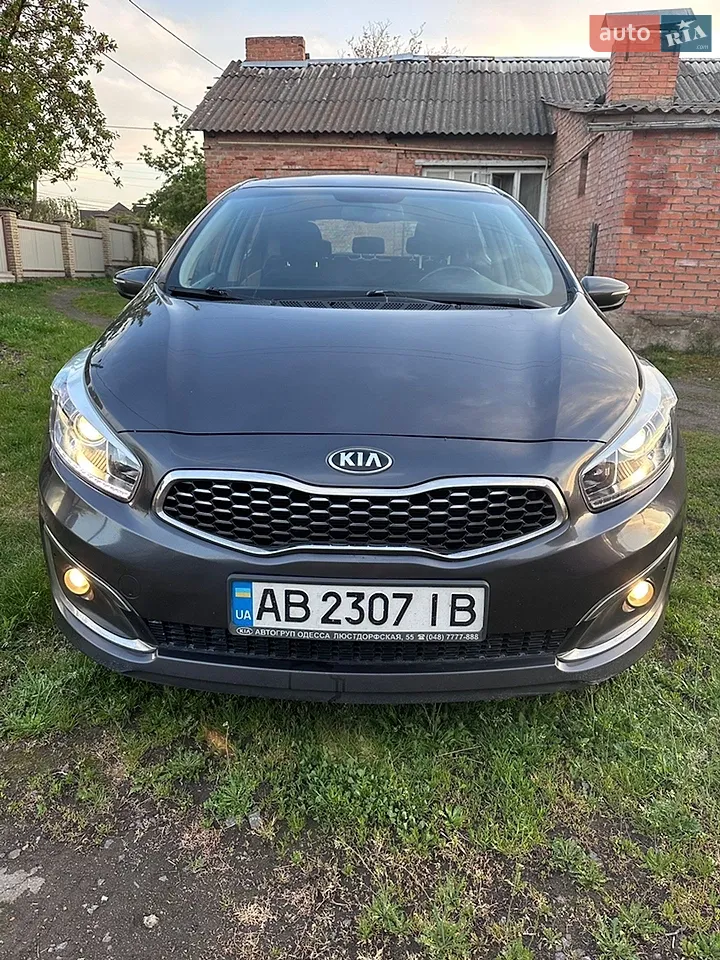 2017 Kia Cee'd - мініатюра 16
