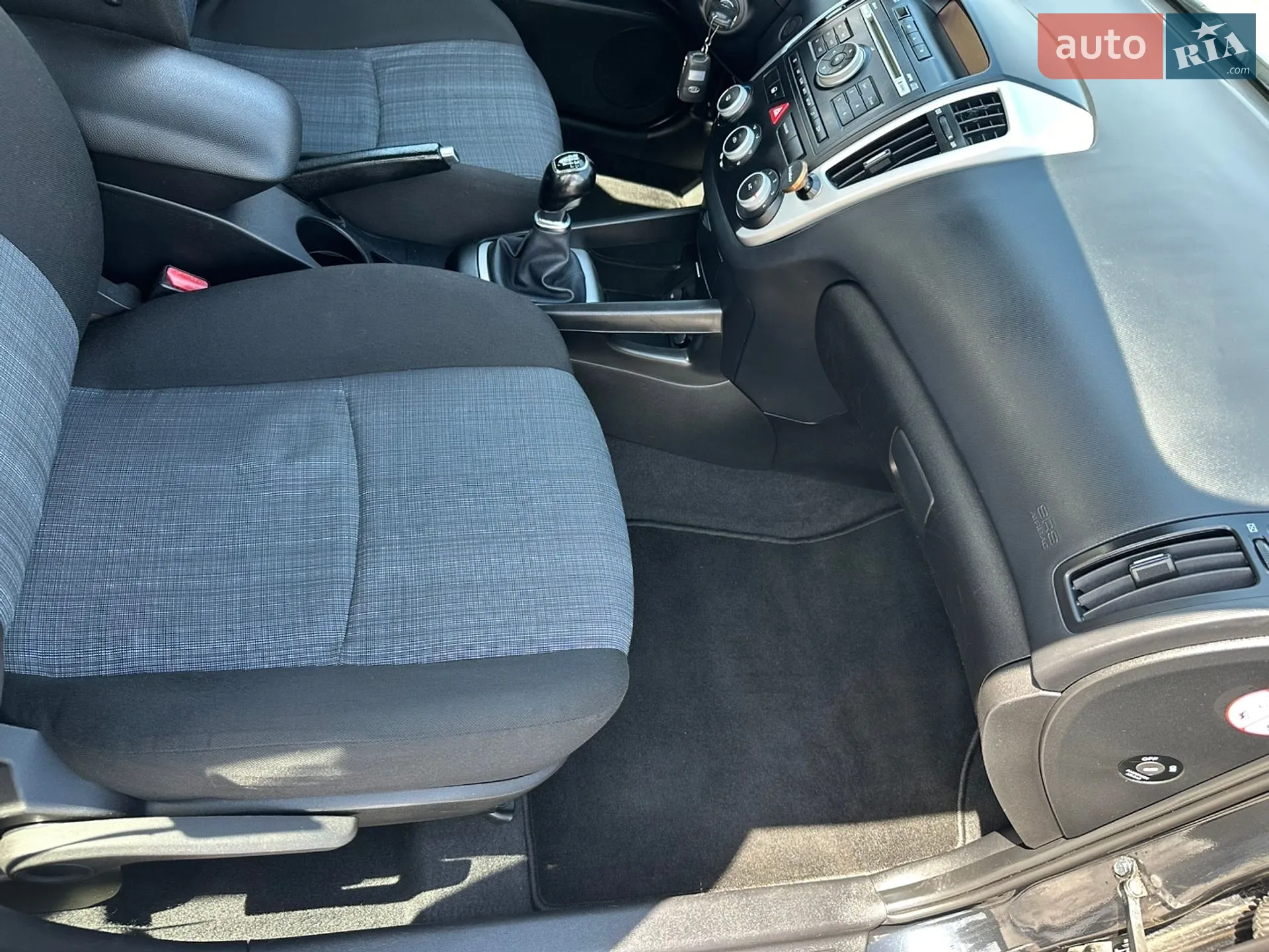 2010 Kia Cee'd - мініатюра 35