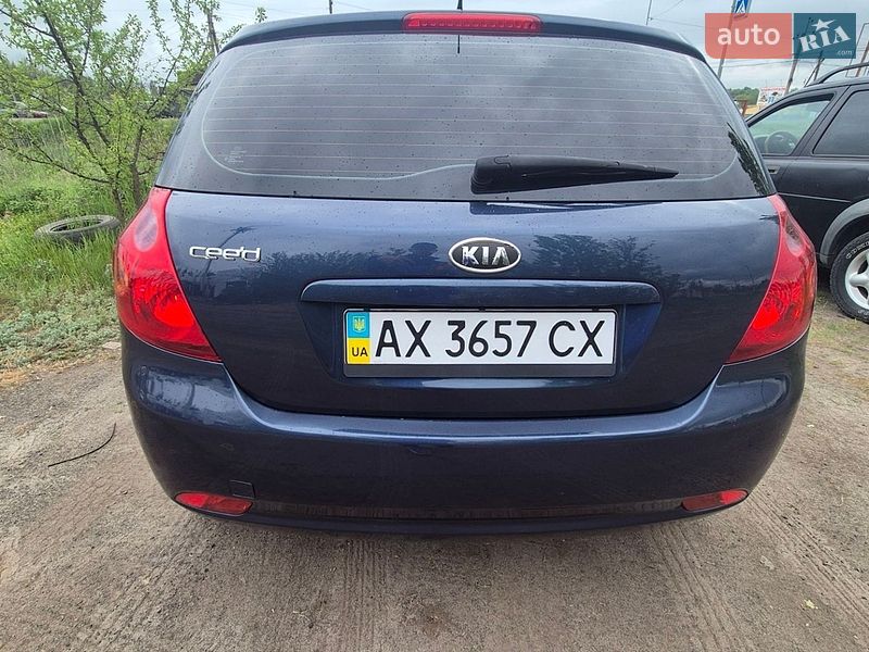 Хетчбек Kia Ceed 2008 в Чугуєві