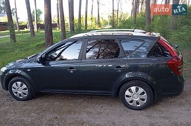 Універсал Kia Ceed 2012 в Житомирі