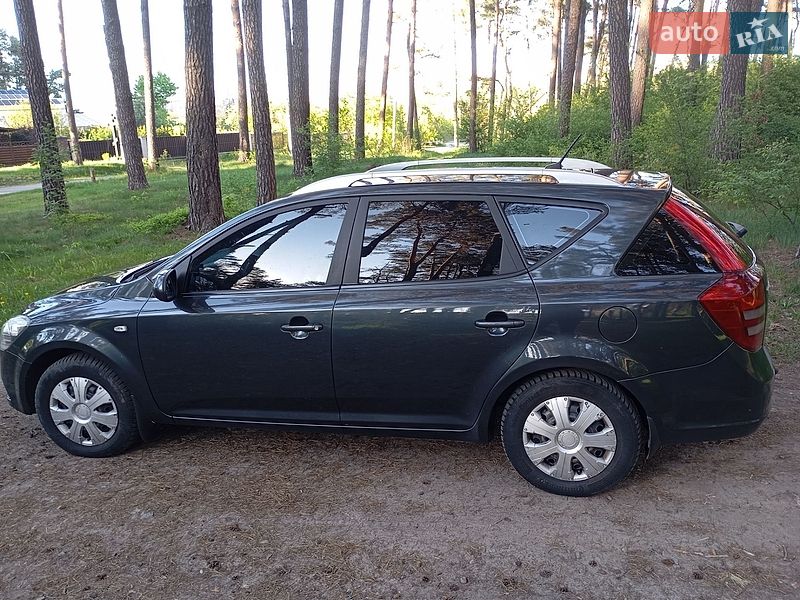 Універсал Kia Ceed 2012 в Житомирі