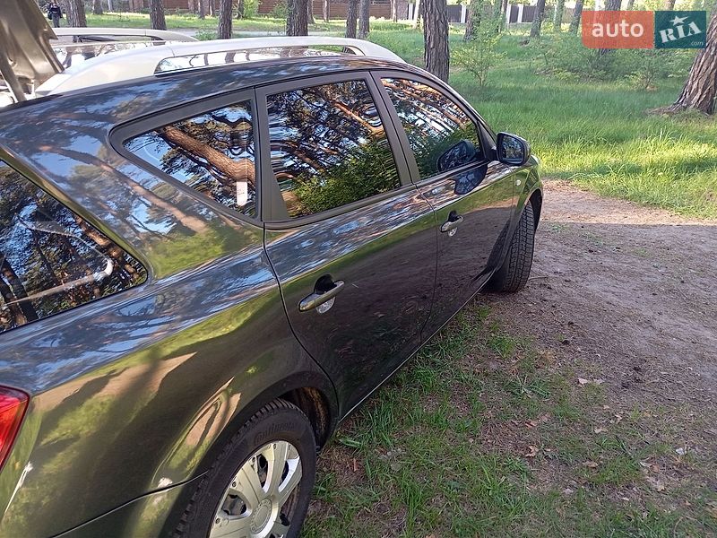 Універсал Kia Ceed 2012 в Житомирі