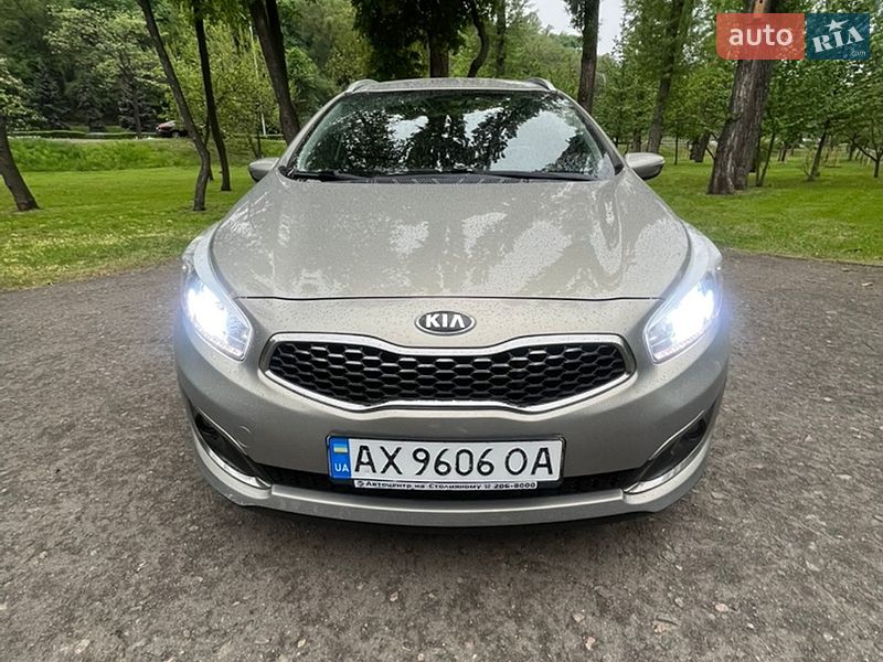 Универсал Kia Ceed 2017 в Киеве