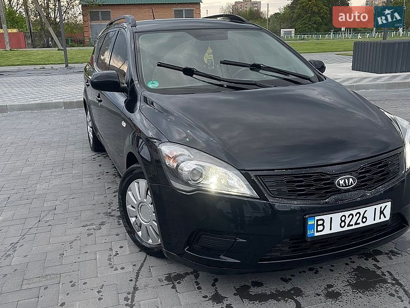 Универсал Kia Ceed 2009 в Лубнах