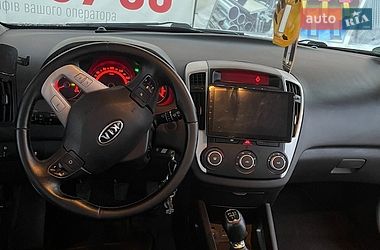 Универсал Kia Ceed 2009 в Лубнах