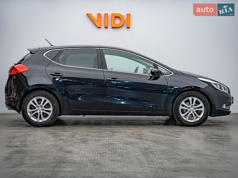 Хэтчбек Kia Ceed 2012 в Киеве