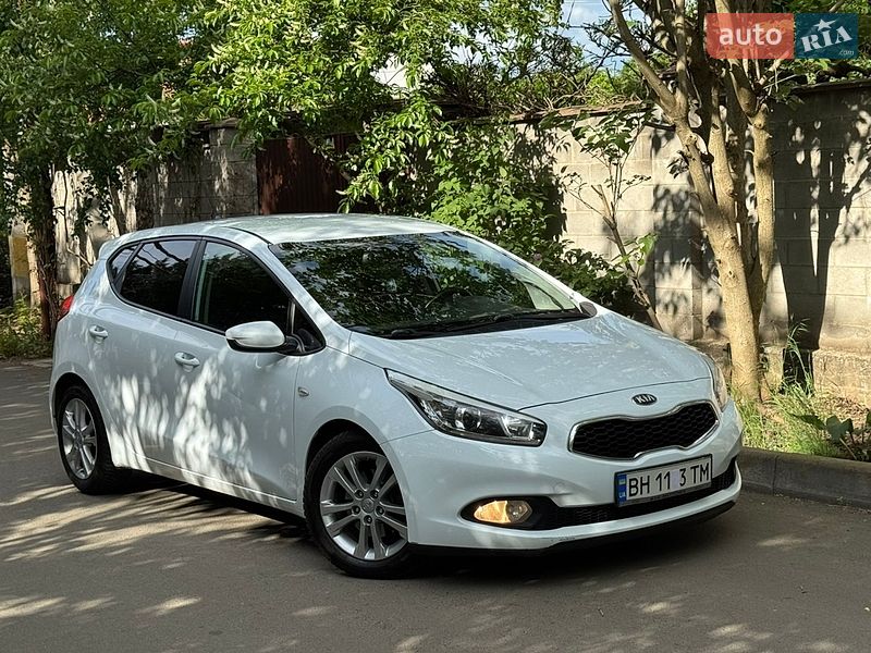 Хетчбек Kia Ceed 2013 в Одесі