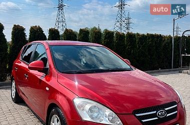 Хэтчбек Kia Ceed 2008 в Львове