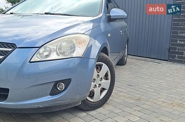 Хэтчбек Kia Ceed 2007 в Мостиске