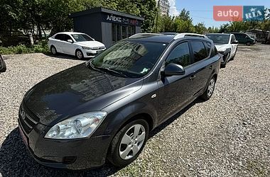 Универсал Kia Ceed 2009 в Полтаве