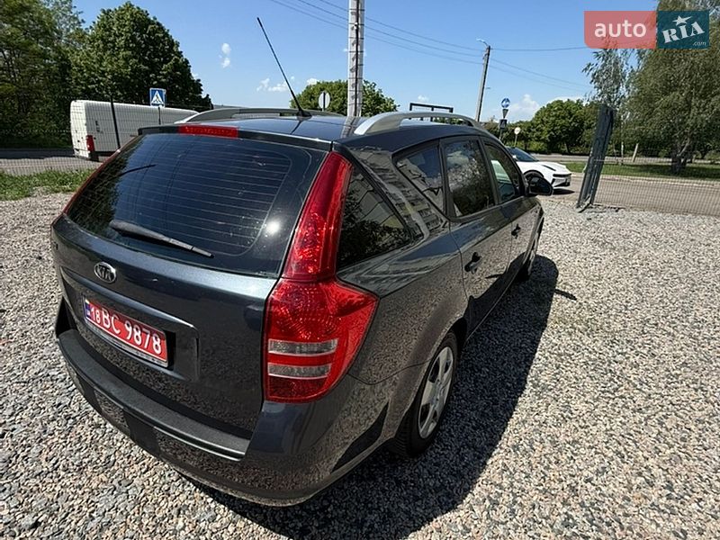 Универсал Kia Ceed 2009 в Полтаве