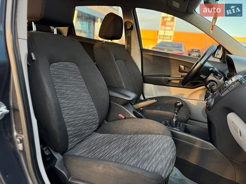 Хетчбек Kia Ceed 2008 в Києві