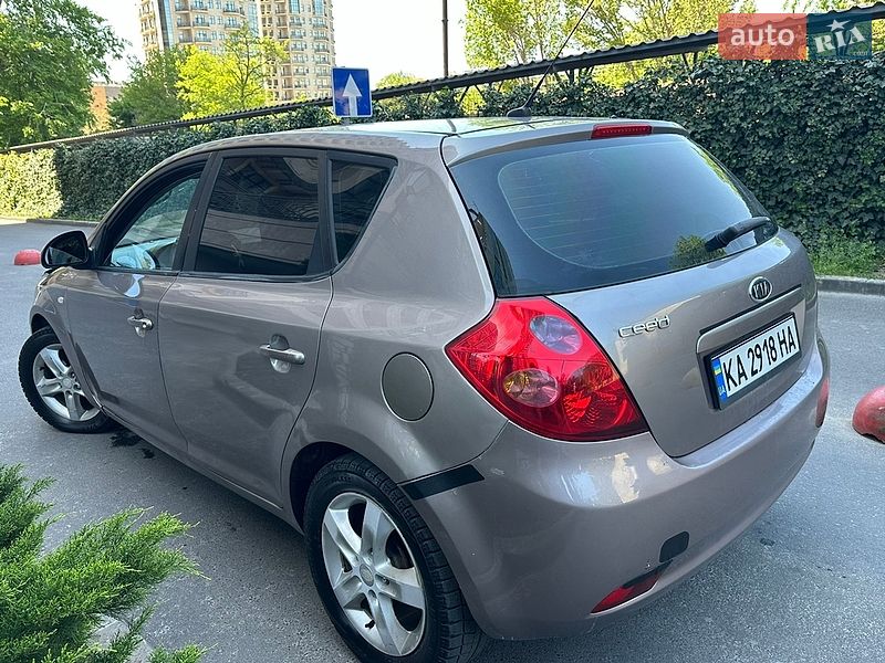 Хэтчбек Kia Ceed 2008 в Одессе фото 5 Хэтчбек Kia Ceed 2008 в Одессе