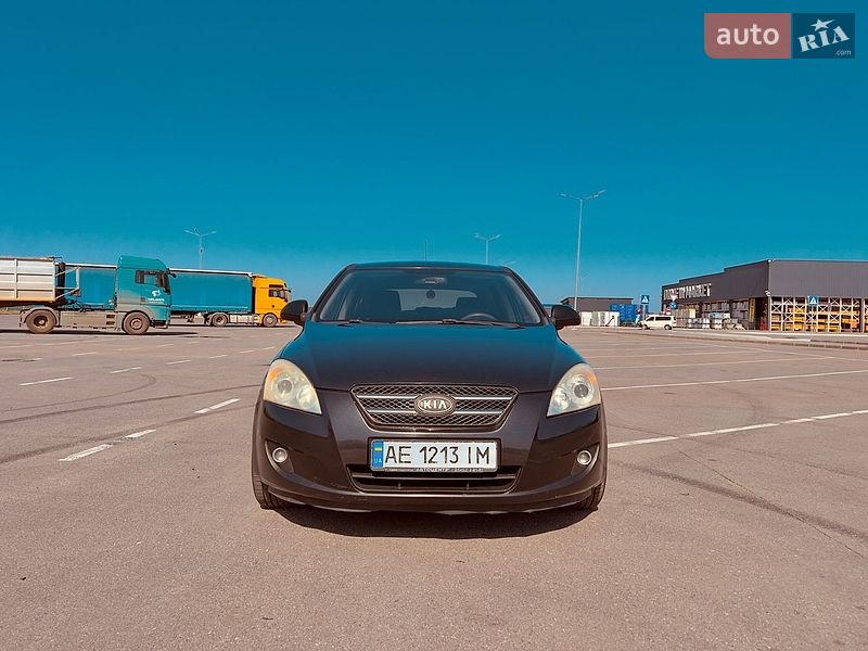 Хэтчбек Kia Ceed 2008 в Днепре фото 4 Хэтчбек Kia Ceed 2008 в Днепре