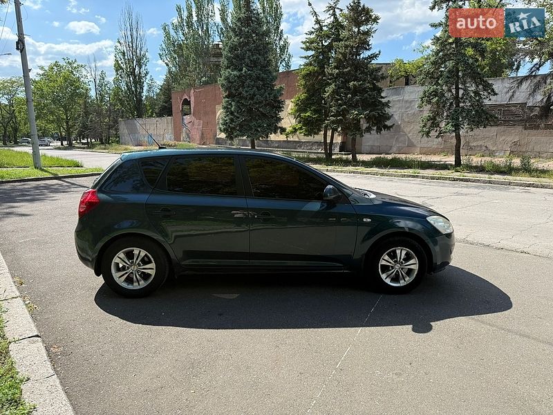 Хетчбек Kia Ceed 2008 в Миколаєві