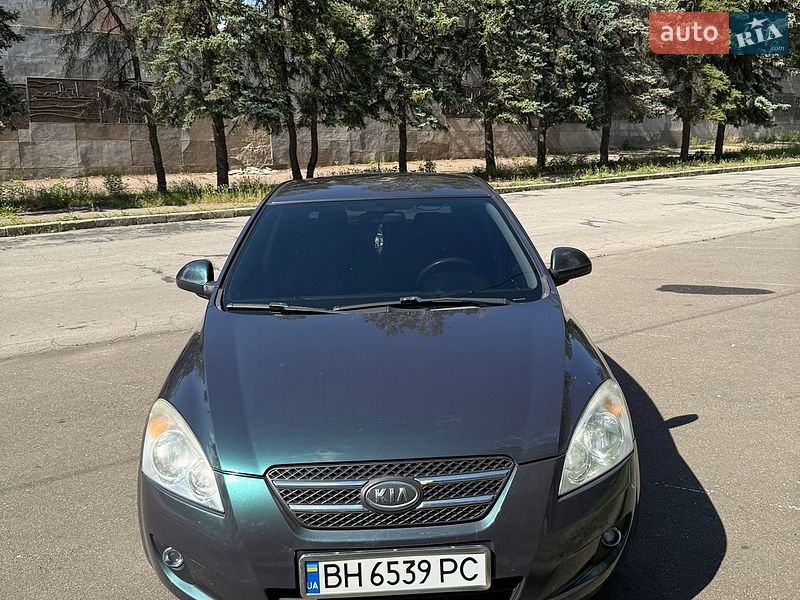 Хетчбек Kia Ceed 2008 в Миколаєві