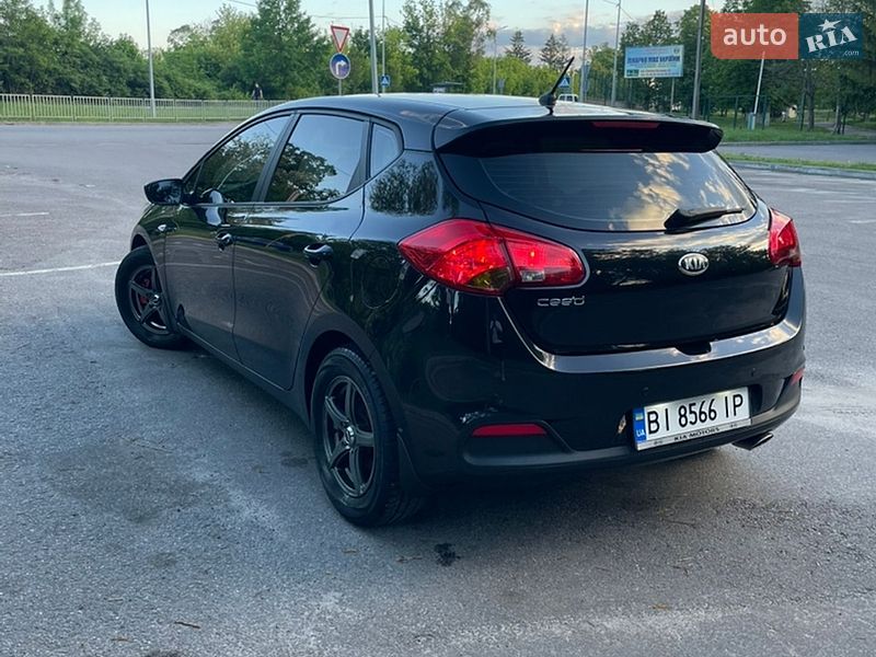 Хэтчбек Kia Ceed 2013 в Полтаве