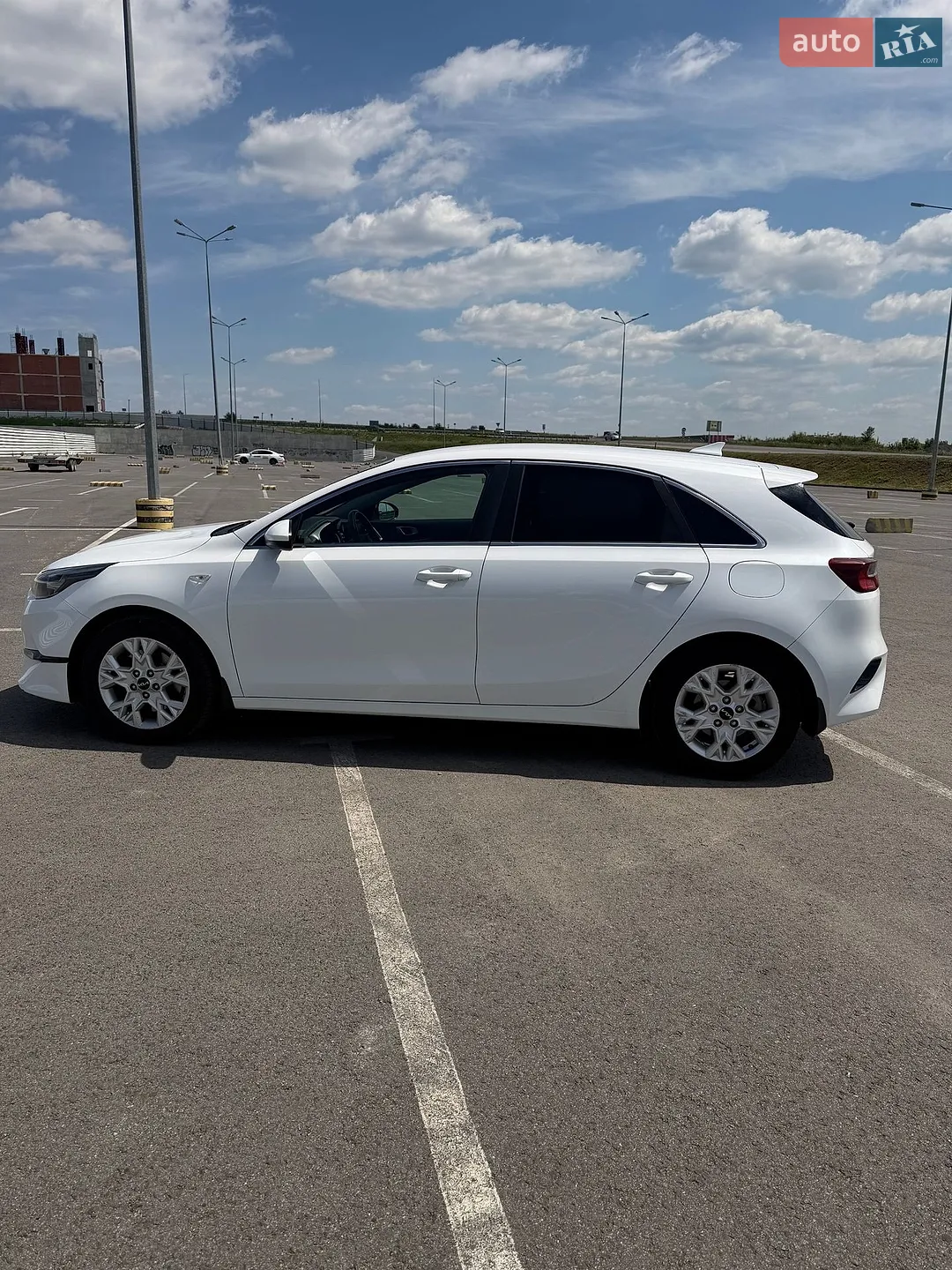 2022 Kia Cee'd - мініатюра 9