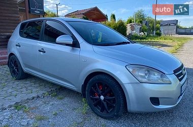 Хэтчбек Kia Ceed 2007 в Ярмолинцах