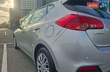 Хэтчбек Kia Ceed 2013 в Киеве