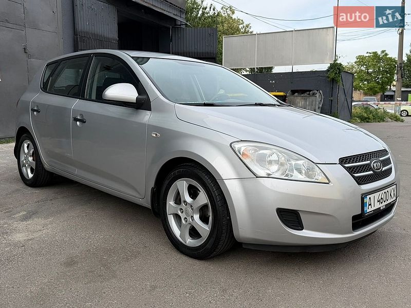Хетчбек Kia Ceed 2008 в Києві